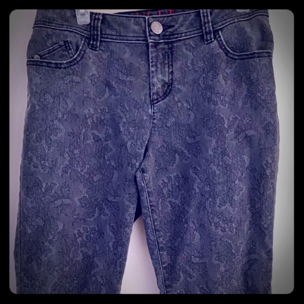 ✴Lace Print Skinny Jeans✴